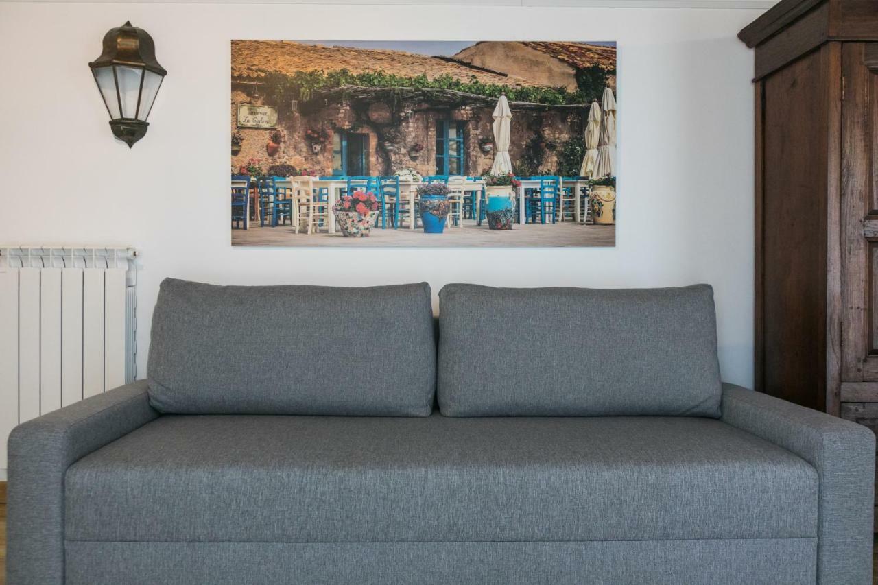 Corte Del Merlo Palermo Eksteriør billede